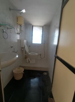2 BHK Apartment For Rent in Atul Blue Horizon II