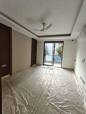 Bedroom in 4 BHK Builder Floor at Sushant Lok 2, Sector 57 – for Rent