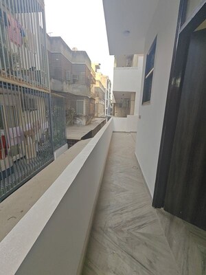 Balcony in 2 BHK Builder Floor at Ardee City, Sector 52 – for Rent