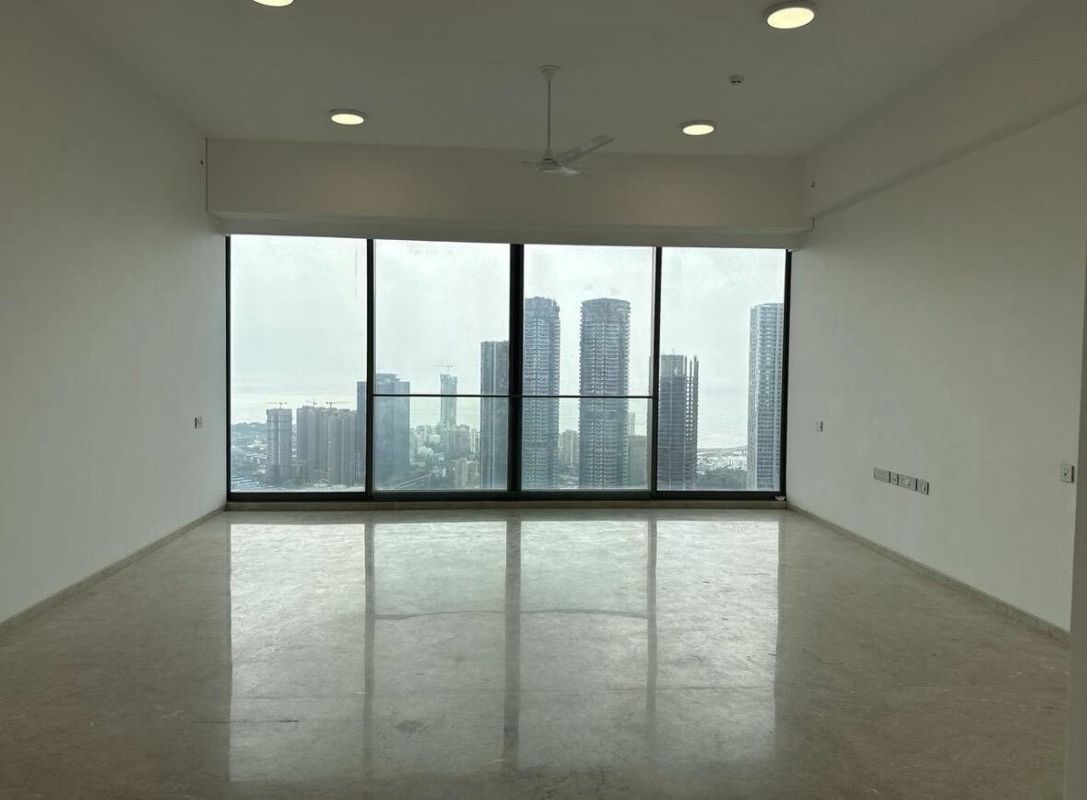 4 BHK + Pooja Room,Store Room Apartment For Sale in Rustomjee Crown