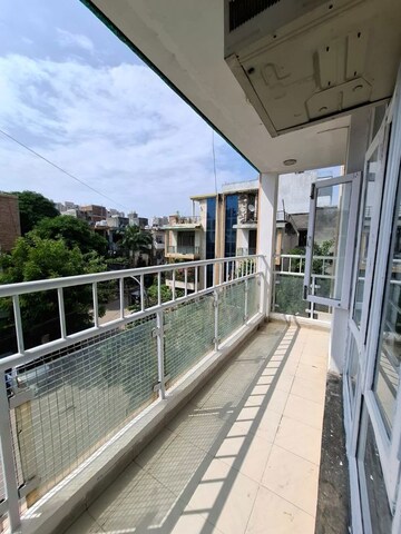 3 BHK Builder Floor For Rent in Sushant Lok Iii