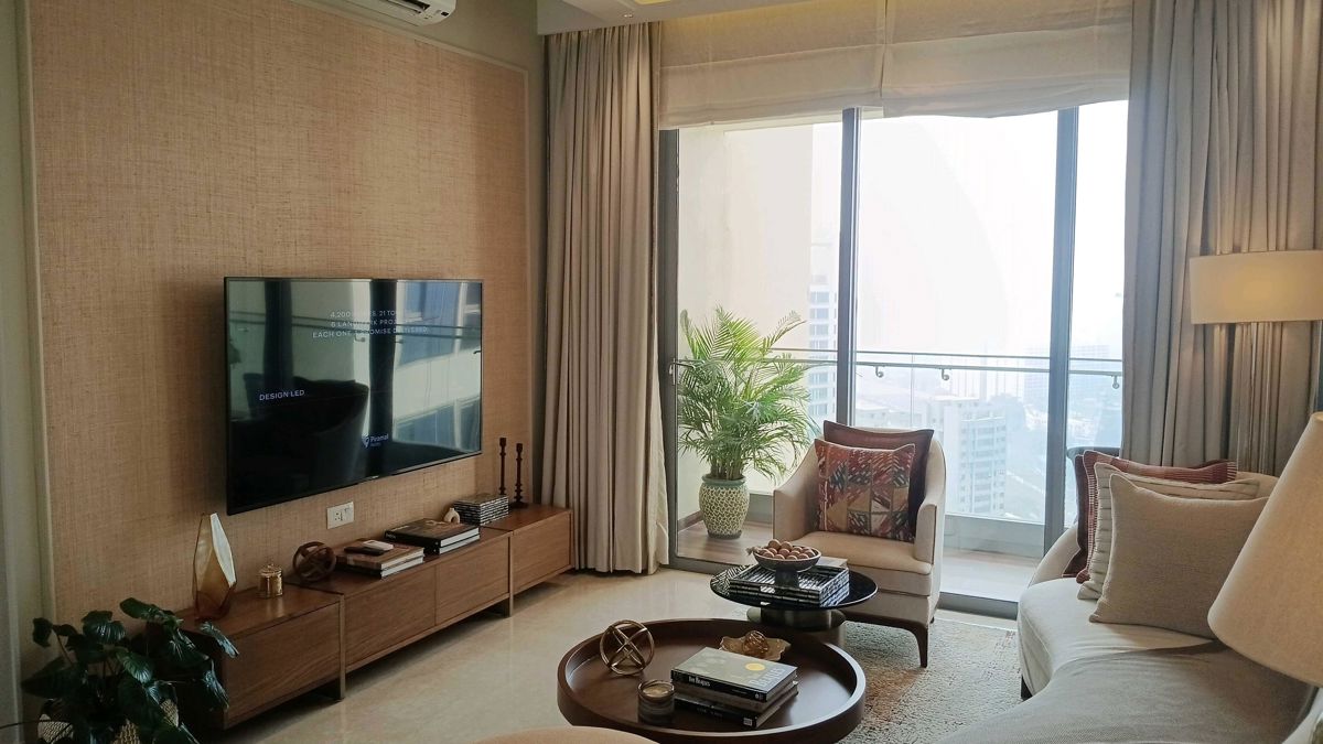 3 BHK + Servant Room,Extra Room Apartment For Sale in Piramal Mahalaxmi