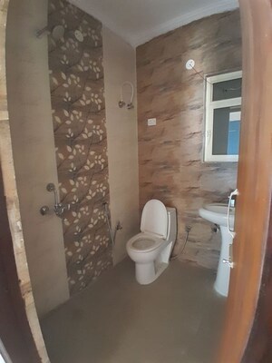 Bathroom in 3 BHK Builder Floor at New Palam Vihar Phase 1 – for Sale