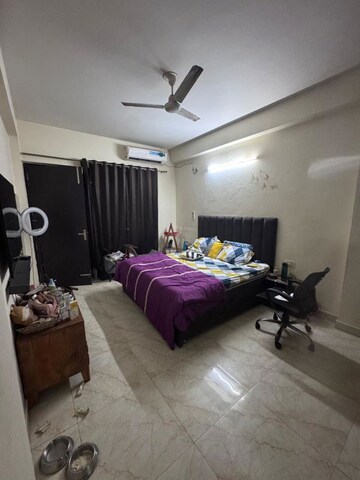 Living Room in 2 BHK Builder Floor at Sector 57 – for Rent