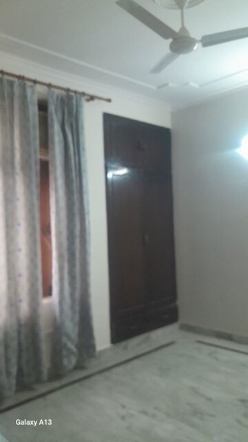 Building Lobby in 3 BHK Builder Floor at SS Mayfield Gardens, Sector 51 – for Rent