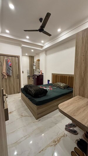 1 BHK Builder Floor For Rent in Sector 38