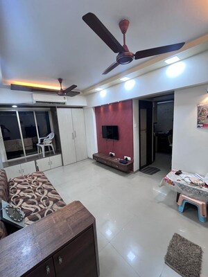 1 BHK Apartment For Rent in Sai Mahal C.H.S, Malad West