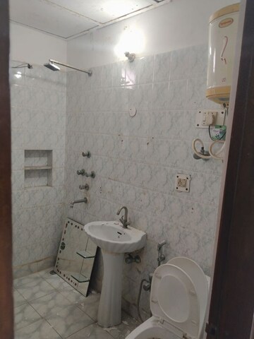 Bathroom in 3 BHK Apartment at Sector 21c – for Rent