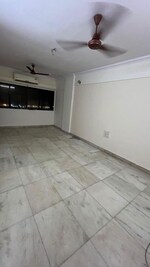 1 BHK 500 Sq.Ft. Apartment in Versova Sea Green Apartment