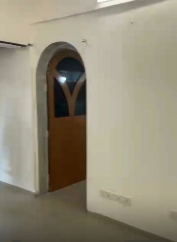 Furnished Amenities in 2 BHK Apartment at Andheri West – for Rent