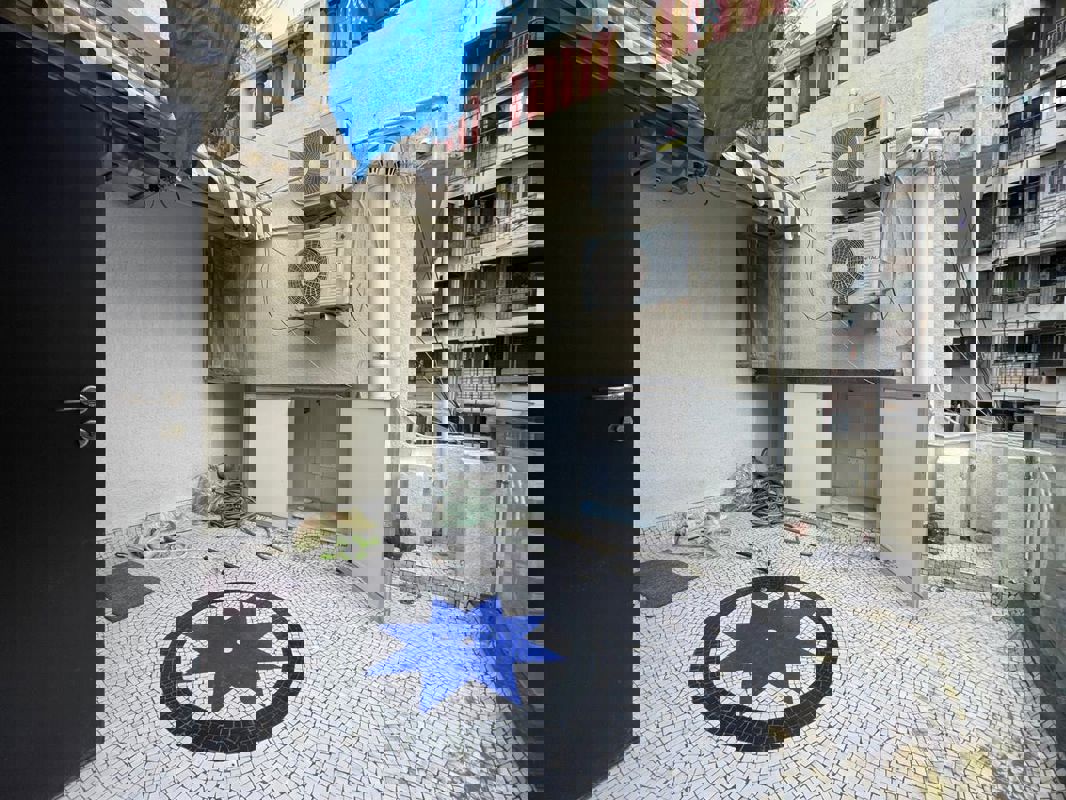 5 BHK + Pooja Room Villa For Sale in Jupiter Apartments Lokhandwala Complex