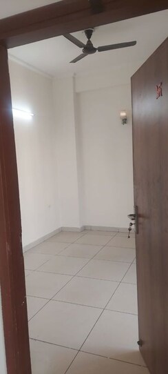3 BHK + Extra Room Apartment For Rent in Sunshine Helios