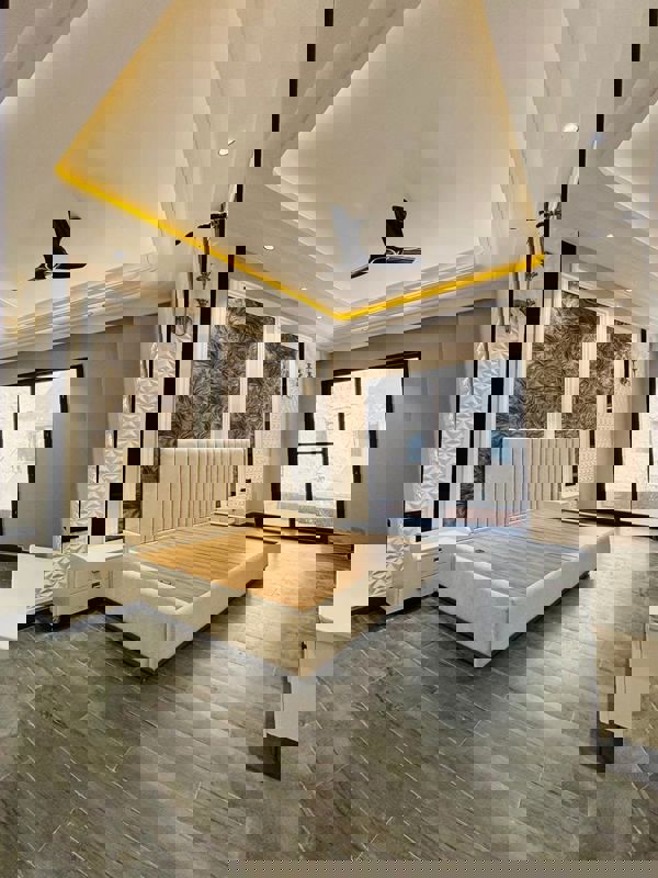 4 BHK + Pooja Room 200 Sq.Ft. Builder Floor in BPTP Green Oaks