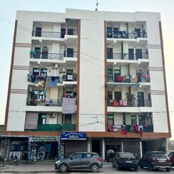 2 BHK Builder Floor For Sale in Creators Gayatri Vatika
