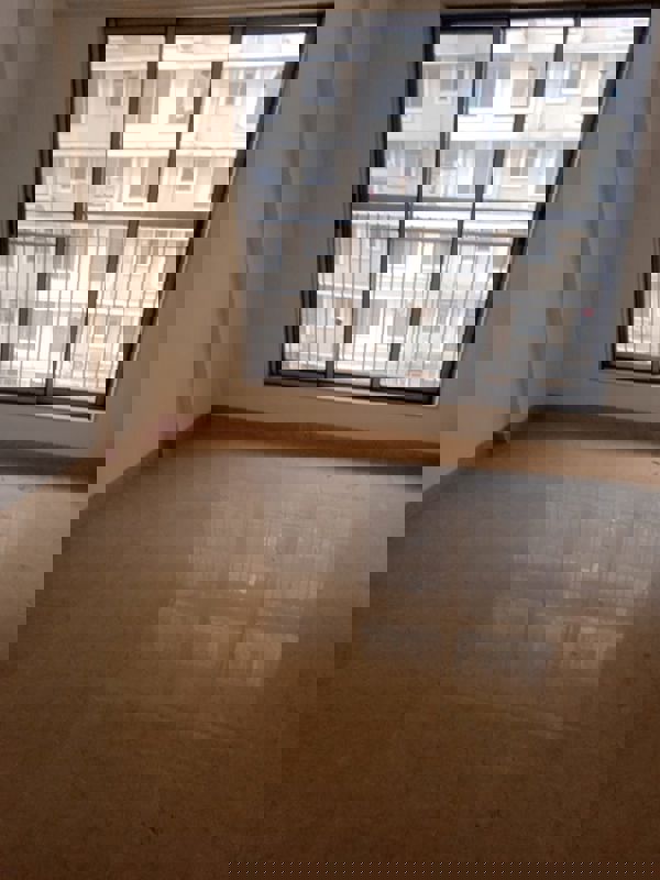 2 BHK + Extra Room Apartment For Rent in Vardhman Grandeur