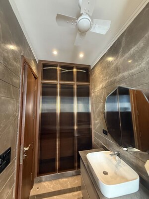 Kitchen in 3 BHK Builder Floor at Safdarjung Enclave – for Rent