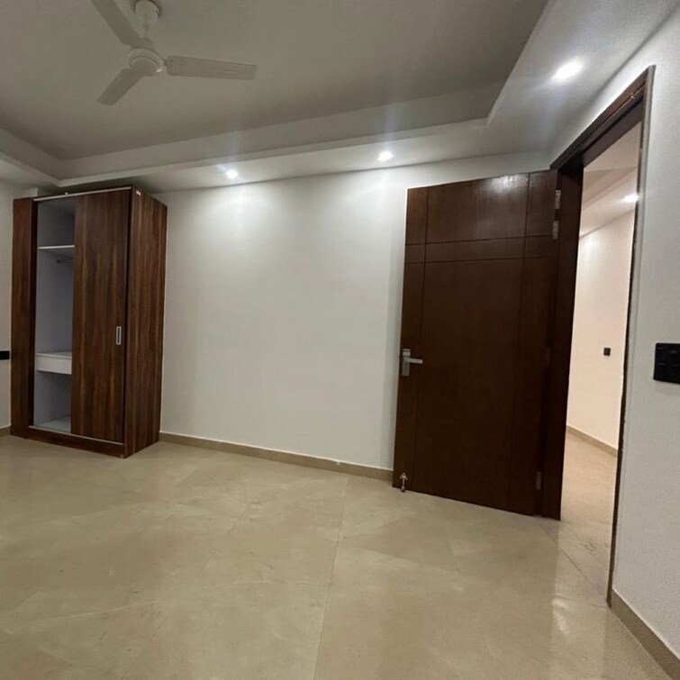 Cover Image, kalkaji 3 Bedroom 1600 Sq.Ft. Apartment In Kalkaji Delhi 9878403