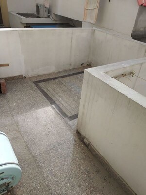  3 BHK Builder Floor at Sector 9 – for Rent