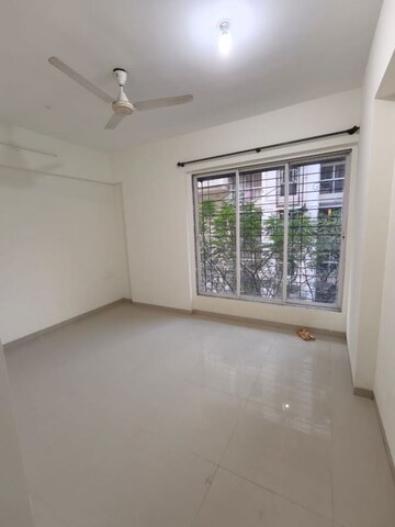 Room in 2 BHK Apartment at Shilpriya Silicon Heritage, Tilak Nagar – for Rent