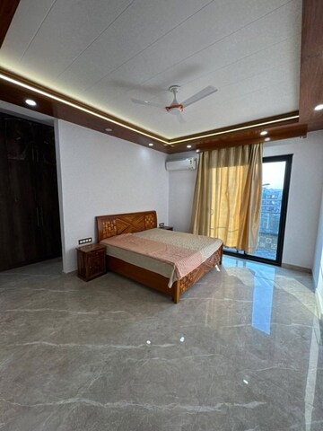 Living Room in 4 BHK Apartment at Saket – for Rent