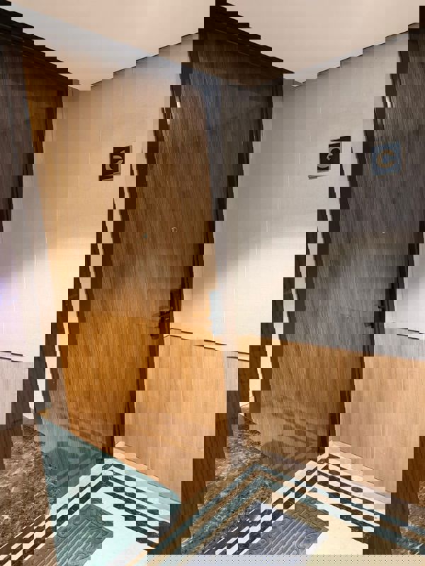 4 BHK + Pooja Room,Servant Room 4518 Sq.Ft. Builder Floor in DLF City Phase III