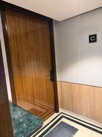 4 BHK + Pooja Room,Servant Room 4518 Sq.Ft. Builder Floor in DLF City Phase III