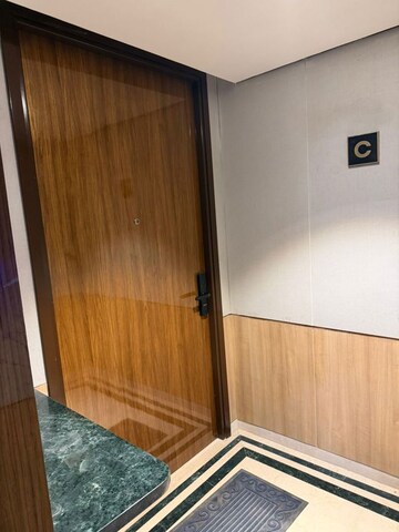 Room in 4 BHK Builder Floor at DLF City Phase III, Sector 24 – for Rent