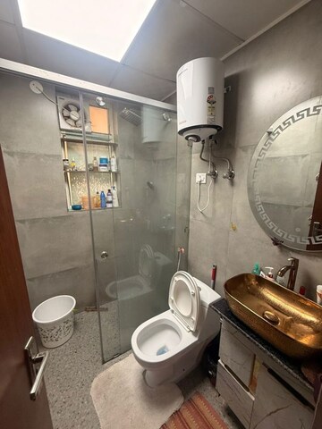 Bathroom in 5 BHK Independent House at Ganpati Arcade, Sadar Bazar – for Sale