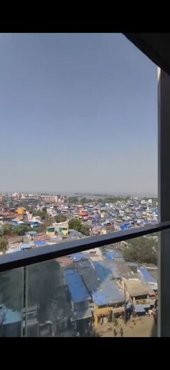 4 BHK + Servant Room Apartment For Rent in Rustomjee Paramount