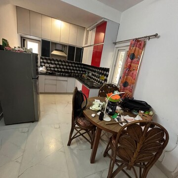 Living Room in 2.5 BHK Apartment at Sheikh Sarai – for Rent