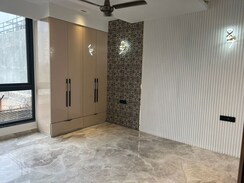 3 BHK + Pooja Room,Servant Room Builder Floor For Sale in DLF Phase II
