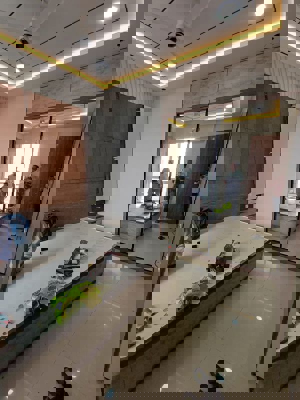 2 BHK + Extra Room Apartment For Rent in Sheth Zuri