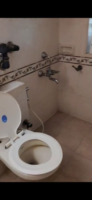 Attached Bathroom in 2 BHK Apartment at K Raheja Palm Court, Malad West – for Rent