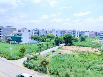 1.5 BHK Builder Floor – Garden View at AEZ Aloha, Sector 57 - for Rent