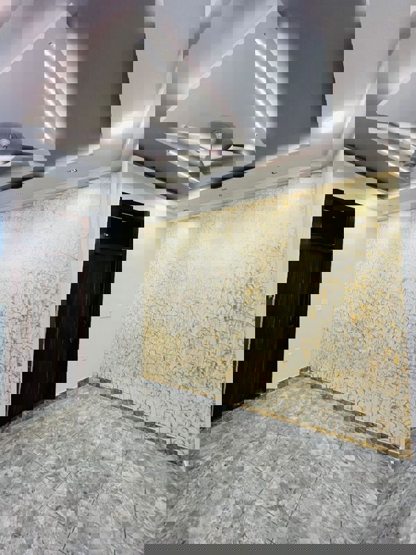 3 BHK + Pooja Room 900 Sq.Yd. Builder Floor in Govindpuram Residency