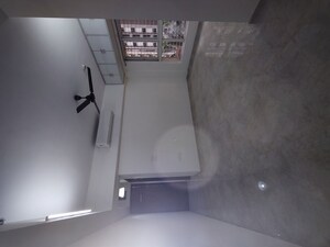 Room in 2 BHK Apartment at Lodha Amara, Kolshet Road – for Rent