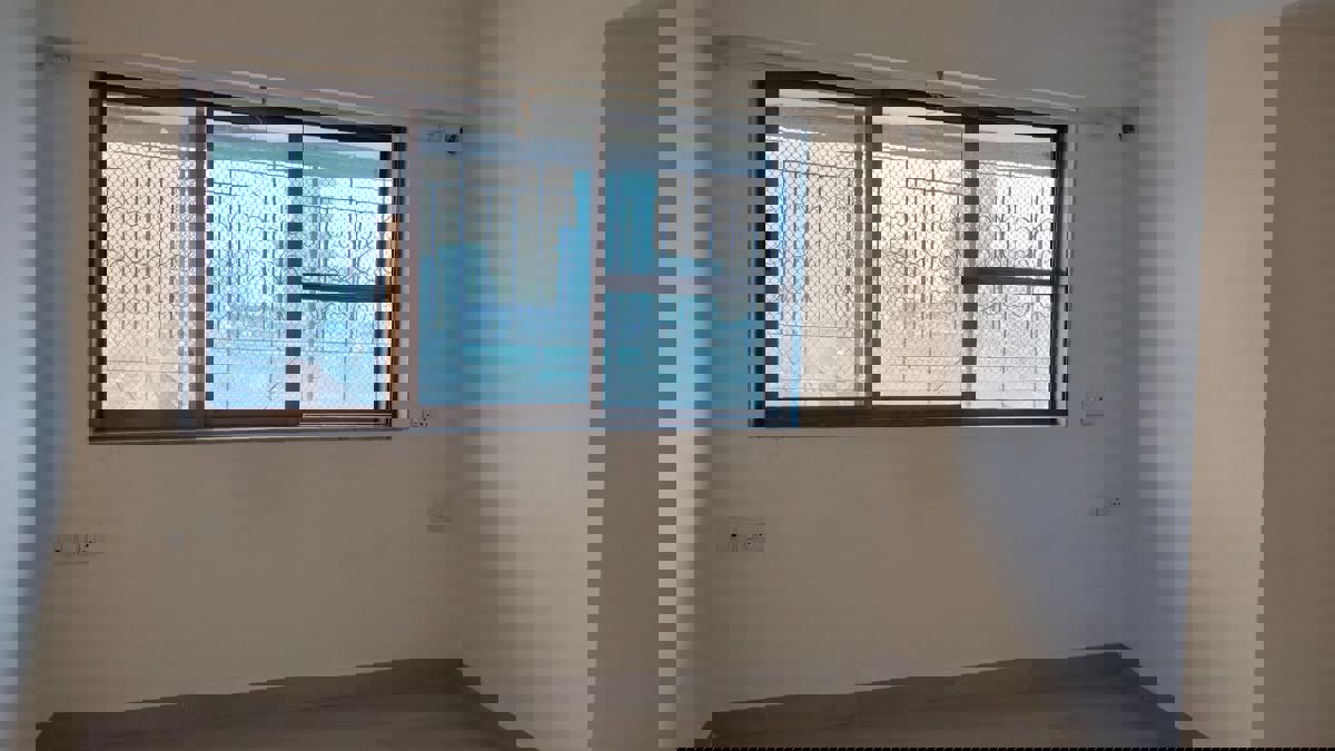 2.5 BHK 900 Sq.Ft. Apartment in Mittal Tower