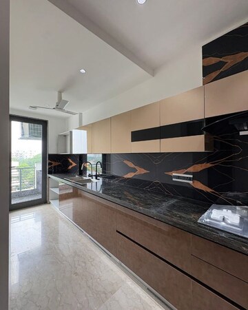 Kitchen in 3 BHK Builder Floor at BPTP Green Oaks, Sector 70a – for Sale