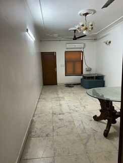 2 BHK Builder Floor For Rent in Janakpuri