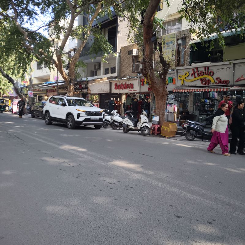 Retail Shop For Rent in Vikas Puri