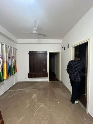 Room in 3 BHK Apartment at Mapsko Mount Ville, Sector 79 – for Rent