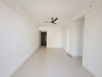 Room in 2 BHK Apartment at Puraniks City Reserva, Ghodbunder Road – for Rent