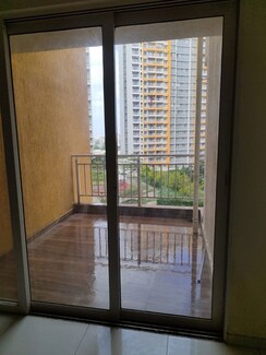 2 BHK + Pooja Room Apartment For Sale in Kolte Patil Life Republic