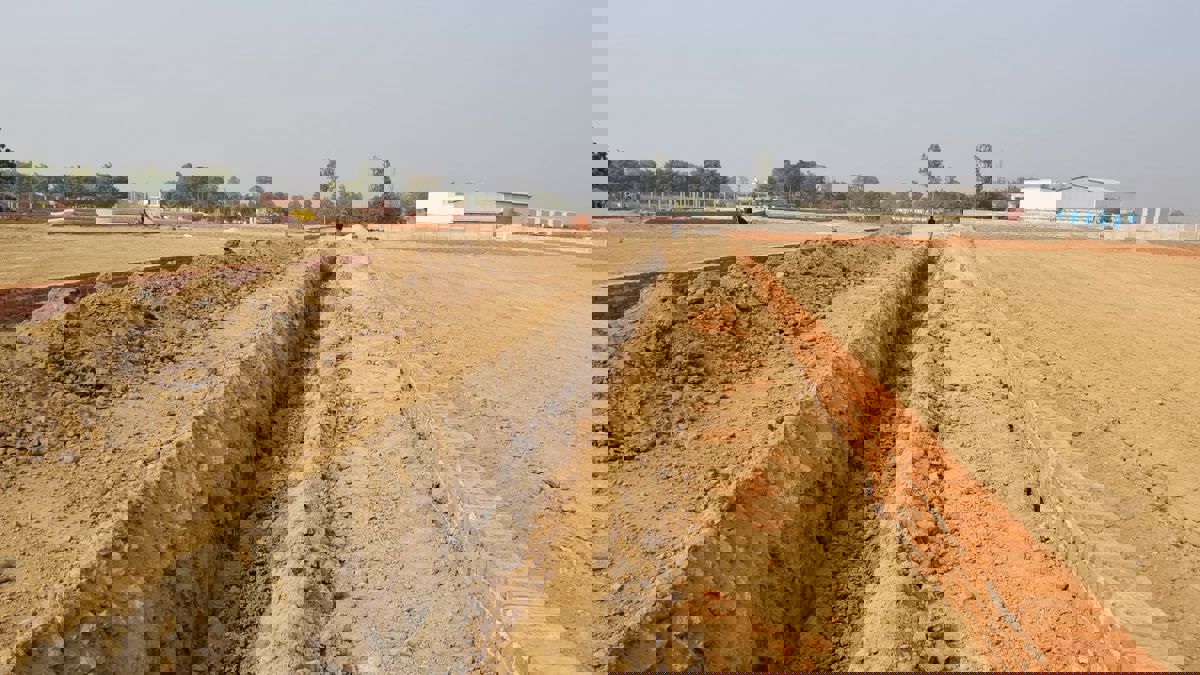 Plot For Sale in Mohanlalganj