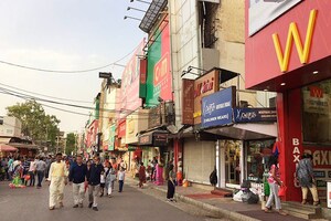  Shop – Exterior View View at Lajpat Nagar ii - for Rent
