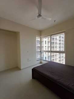 2 BHK + Extra Room Apartment For Rent in Sheth Zuri