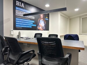  Office Space For Rent in Ambawadi