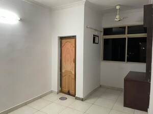 Room in 2 BHK Apartment at Serene Residency Bendlaguda, Bandlaguda Jagir – for Sale