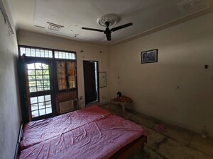 Bedroom in 1 RK Apartment at Sector 5 – for Rent