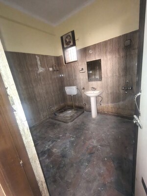 Furnished Amenities in 3 BHK Builder Floor at Maya Homes, Indrapuram – for Rent